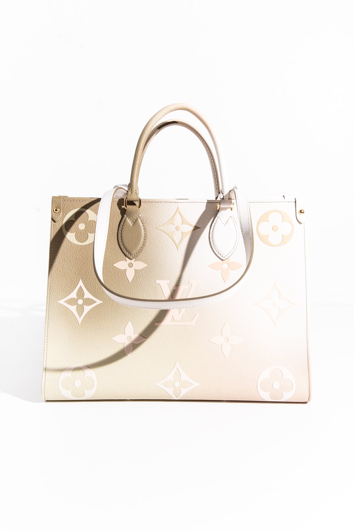 LOUIS VUITTON On the Go Ivory to Green Gradient Tote