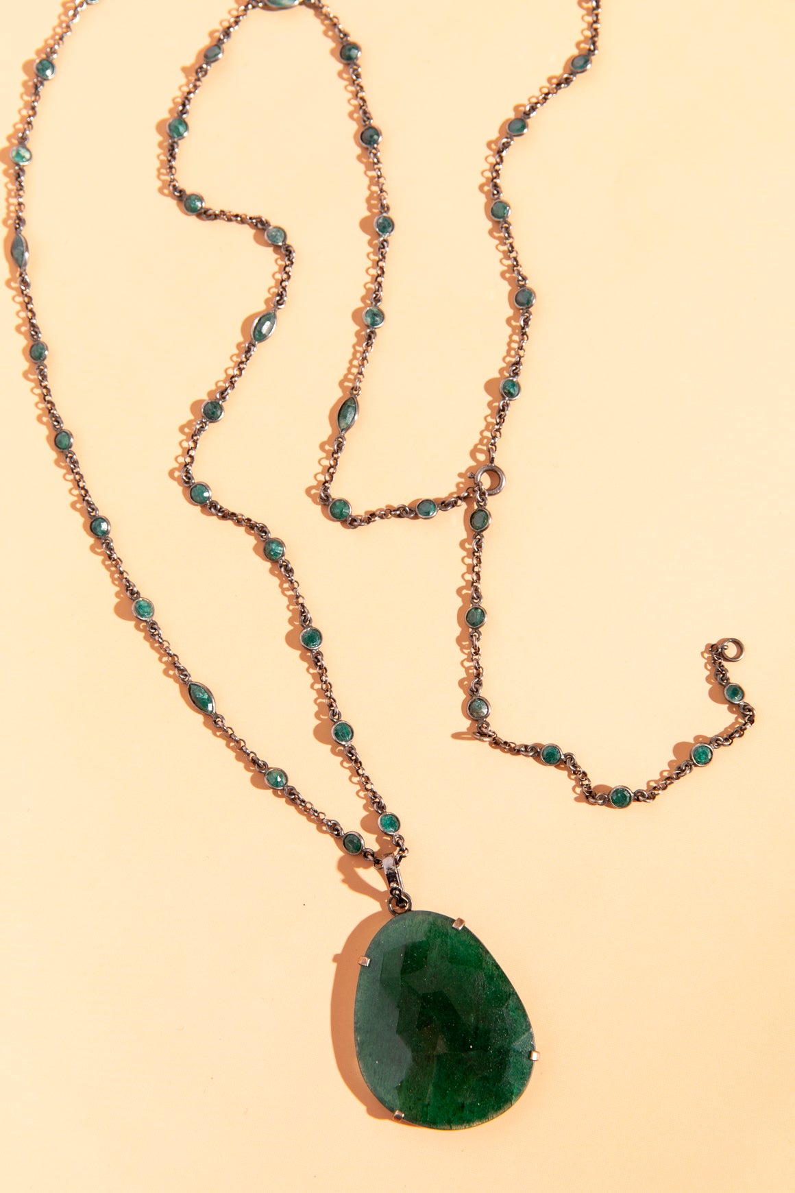 MEREDITH MARKS Green Labradorite Pendant Necklace