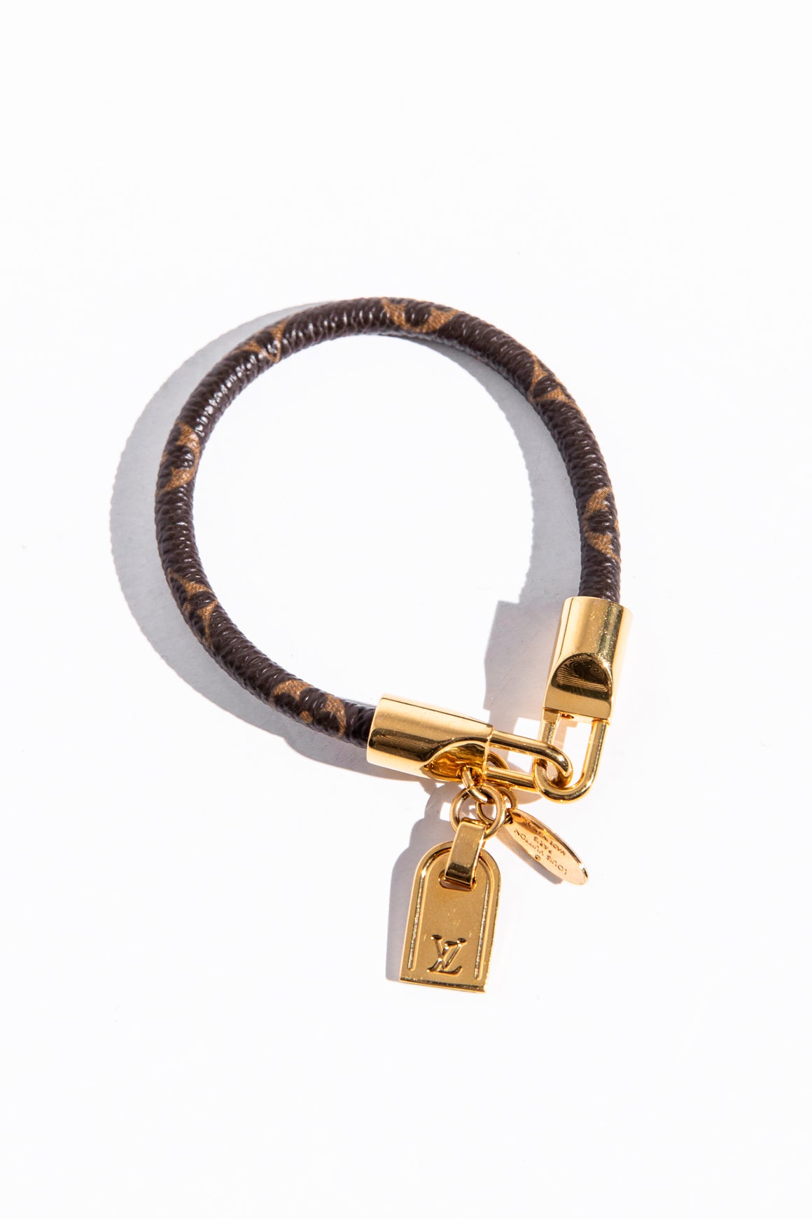 LOUIS VUITTON Classic Monogram Luck It Bracelet