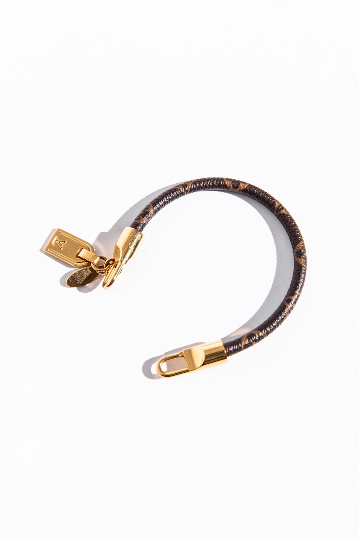 LOUIS VUITTON Monogram Luck It Bracelet