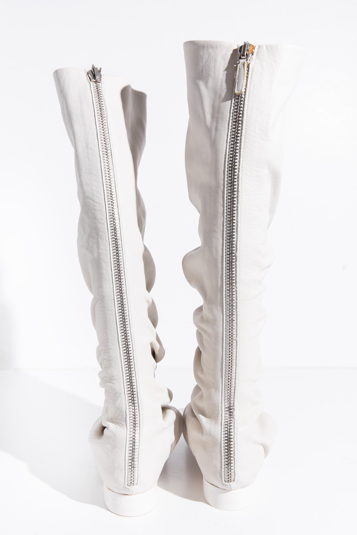 JIL SANDER Ivory Leather Ruched Boots (Sz. 40)