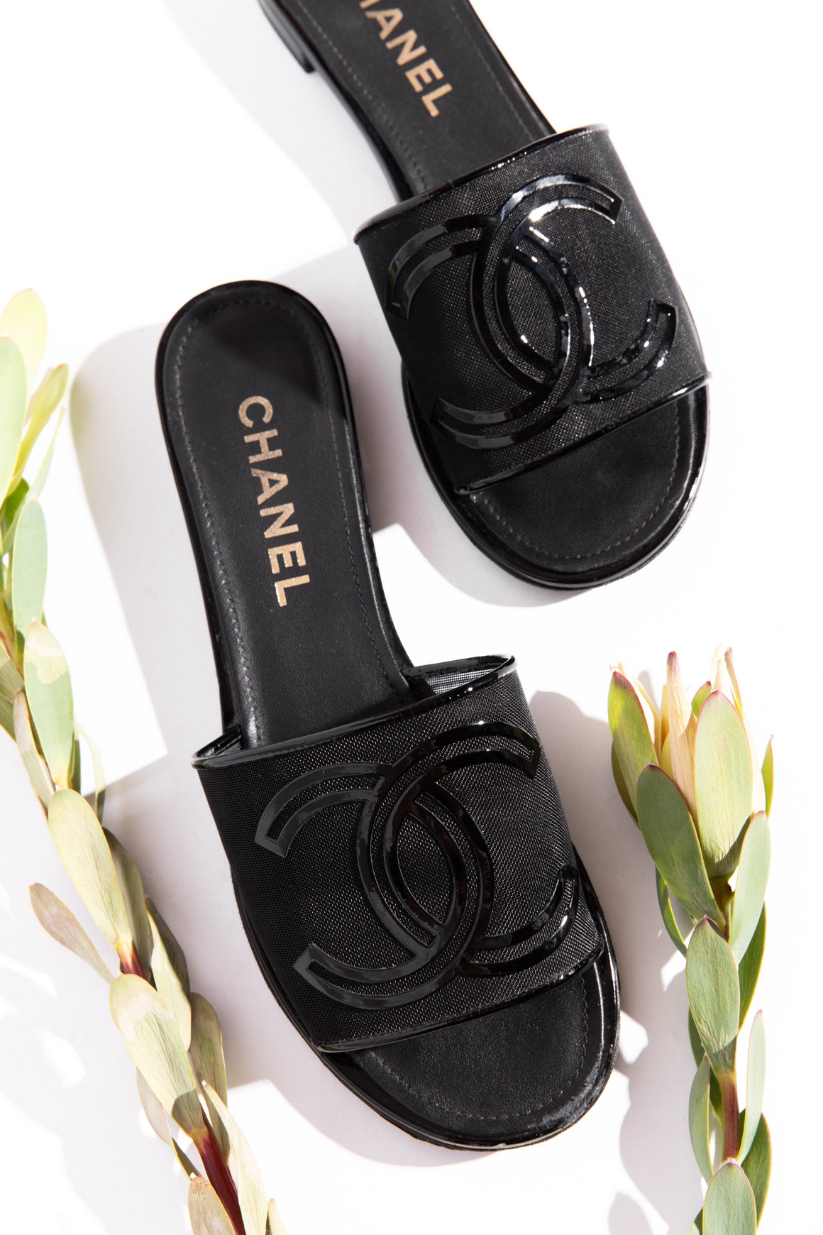 CHANEL Black Mesh CC Logo Slides (Sz. 40.5)