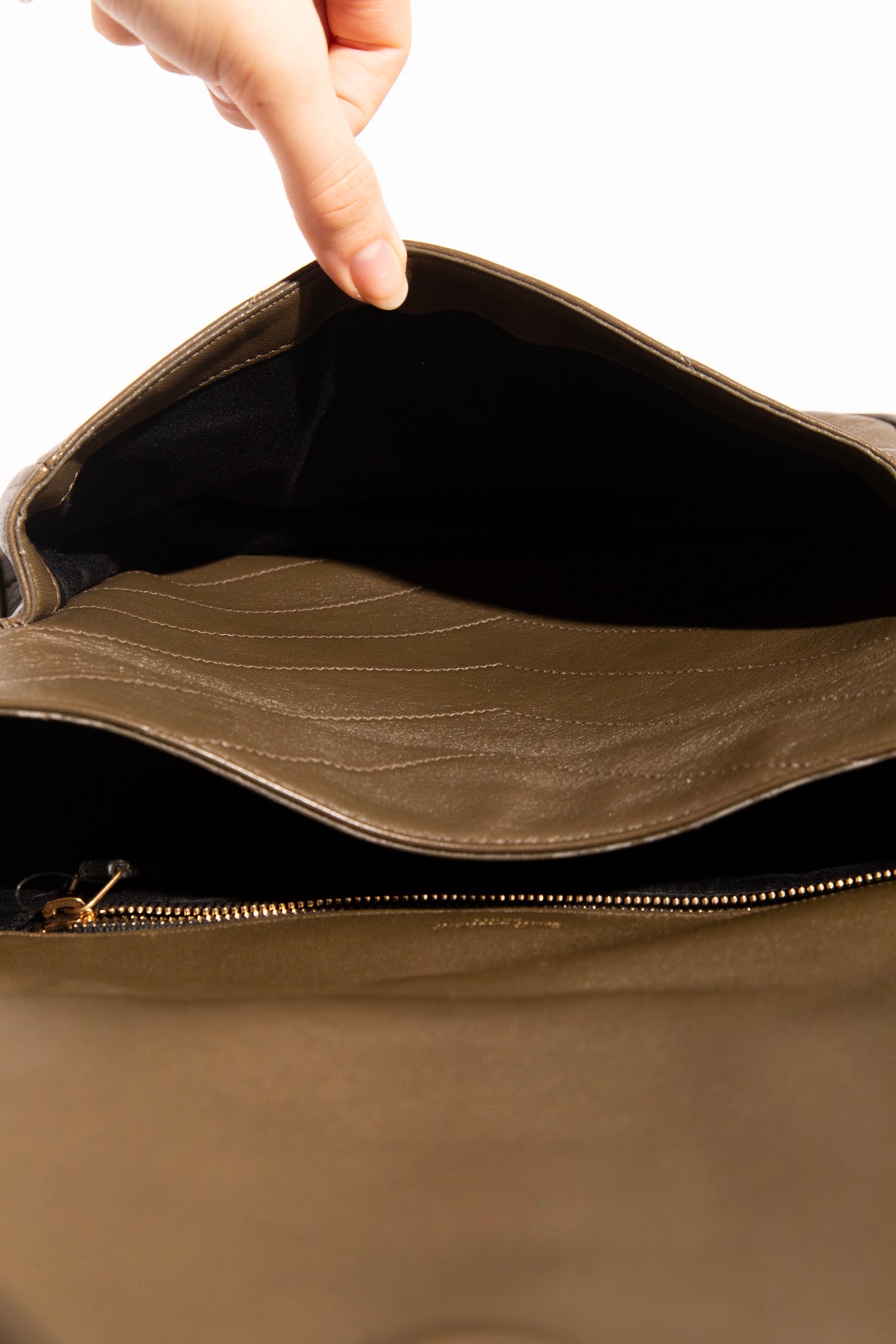 SAINT LAURENT Olive Niki Messenger Bag