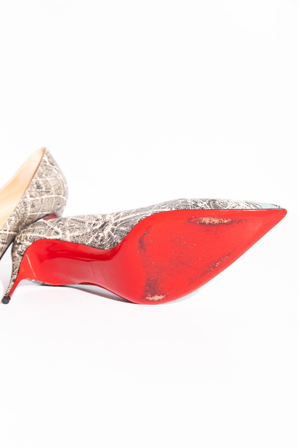 CHRISTIAN LOUBOUTIN "I Love Paris" Pumps (Sz. 41)