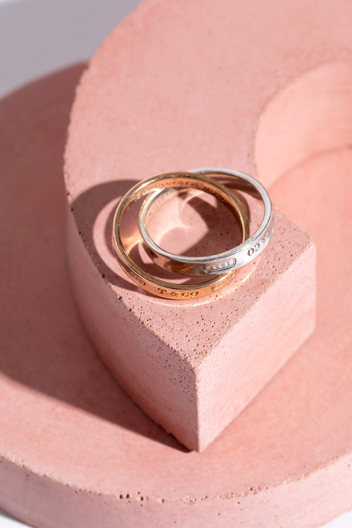 TIFFANY & CO. 1837 Interlocking Circles Ring | MOSS Consignment