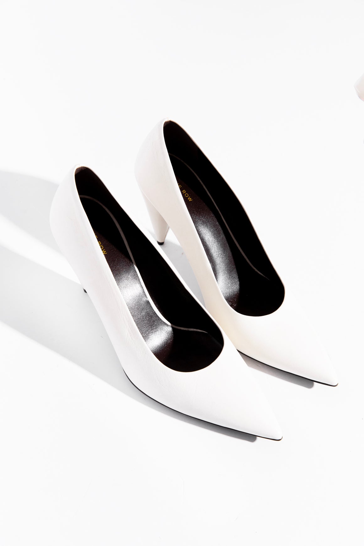 THE ROW White Leather Pointed Toe Pumps (Sz. 38)