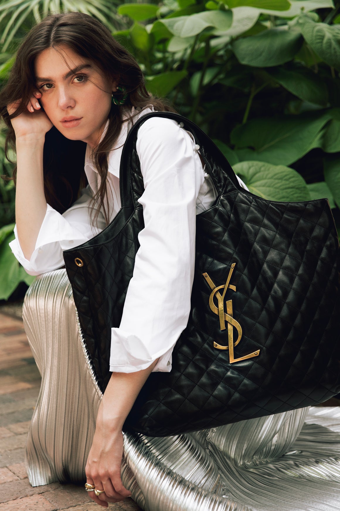 SAINT LAURENT Black 'Icare' Maxi Shopping Bag