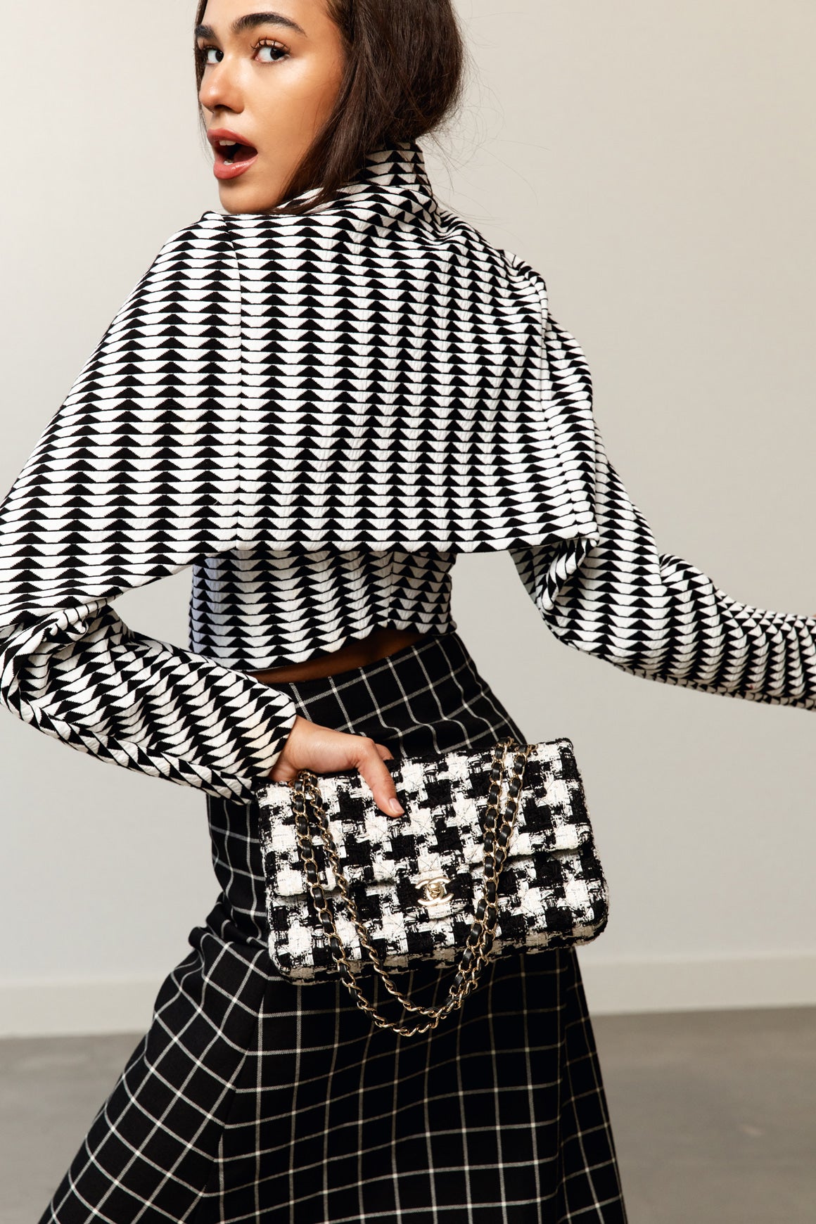 2019 CHANEL Houndstooth Tweed Small Classic Double Flap