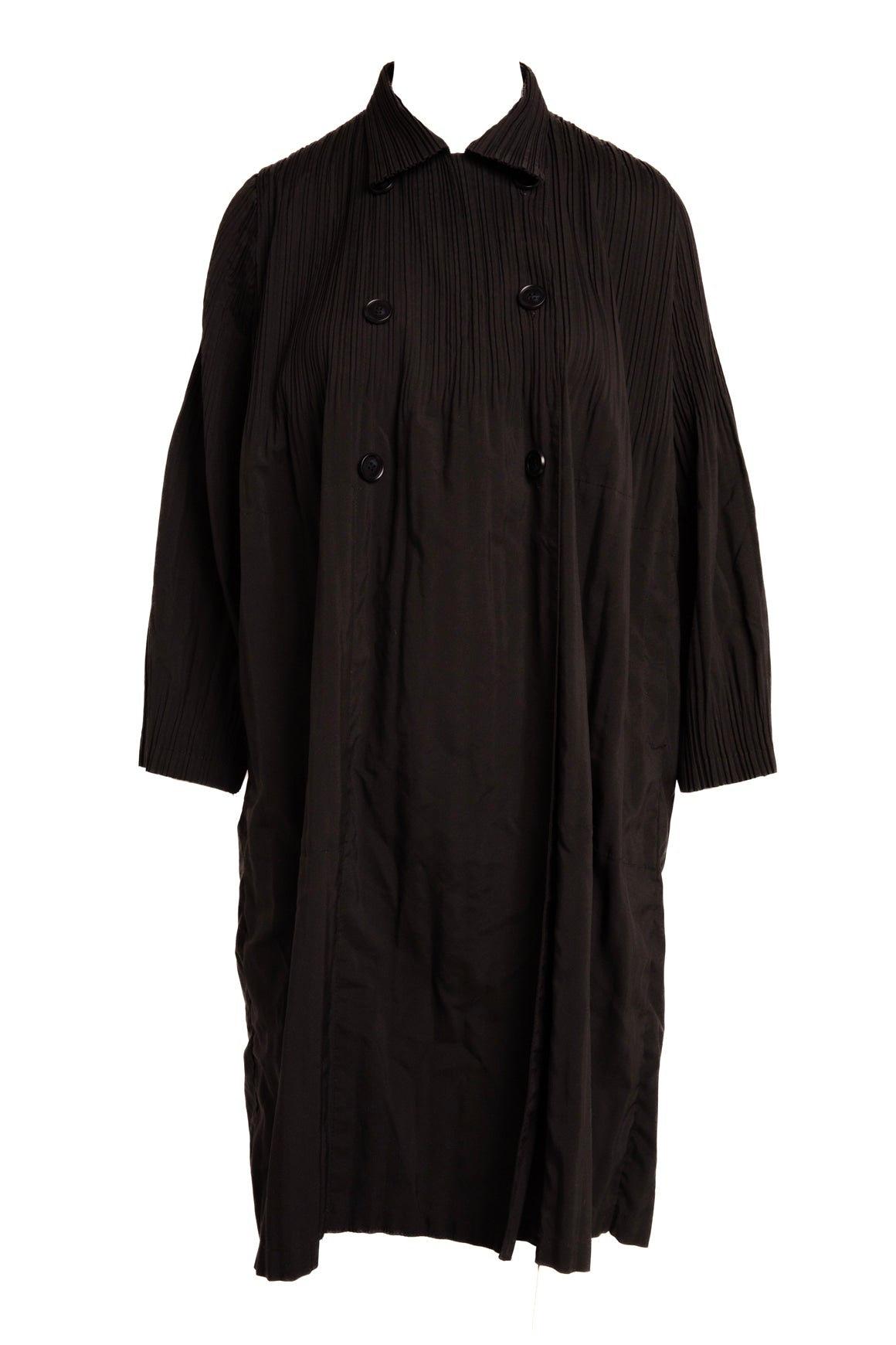 ISSEY MIYAKE Blk Pleated Trench Jacket (Sz.OS) | MOSS Consignment