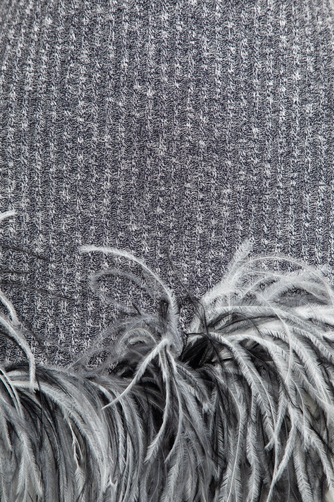 16ARLINGTON Grey Knit & Feather Mini Skirt (Sz. 10)